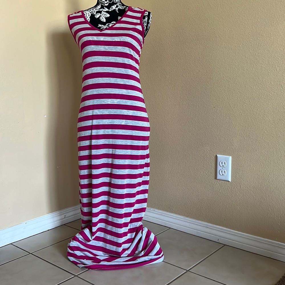 3 for $15 Derek Heart Pink and Grey Stripes Size Medium with Hood